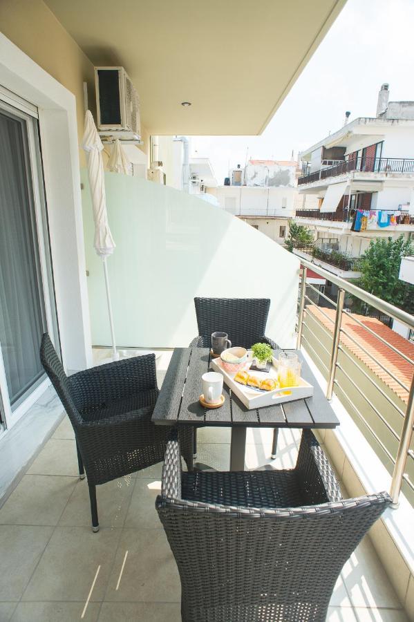 Lux Vip Apartments Peraía Eksteriør bilde