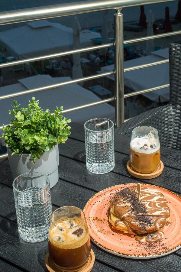 Lux Vip Apartments Peraía Eksteriør bilde